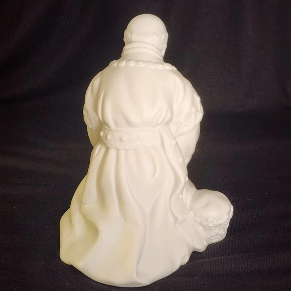 Avon Nativity Collectibles Wise Man The Magi Melchior 1982 Porcelain Figurine‎ - Picture 2 of 3
